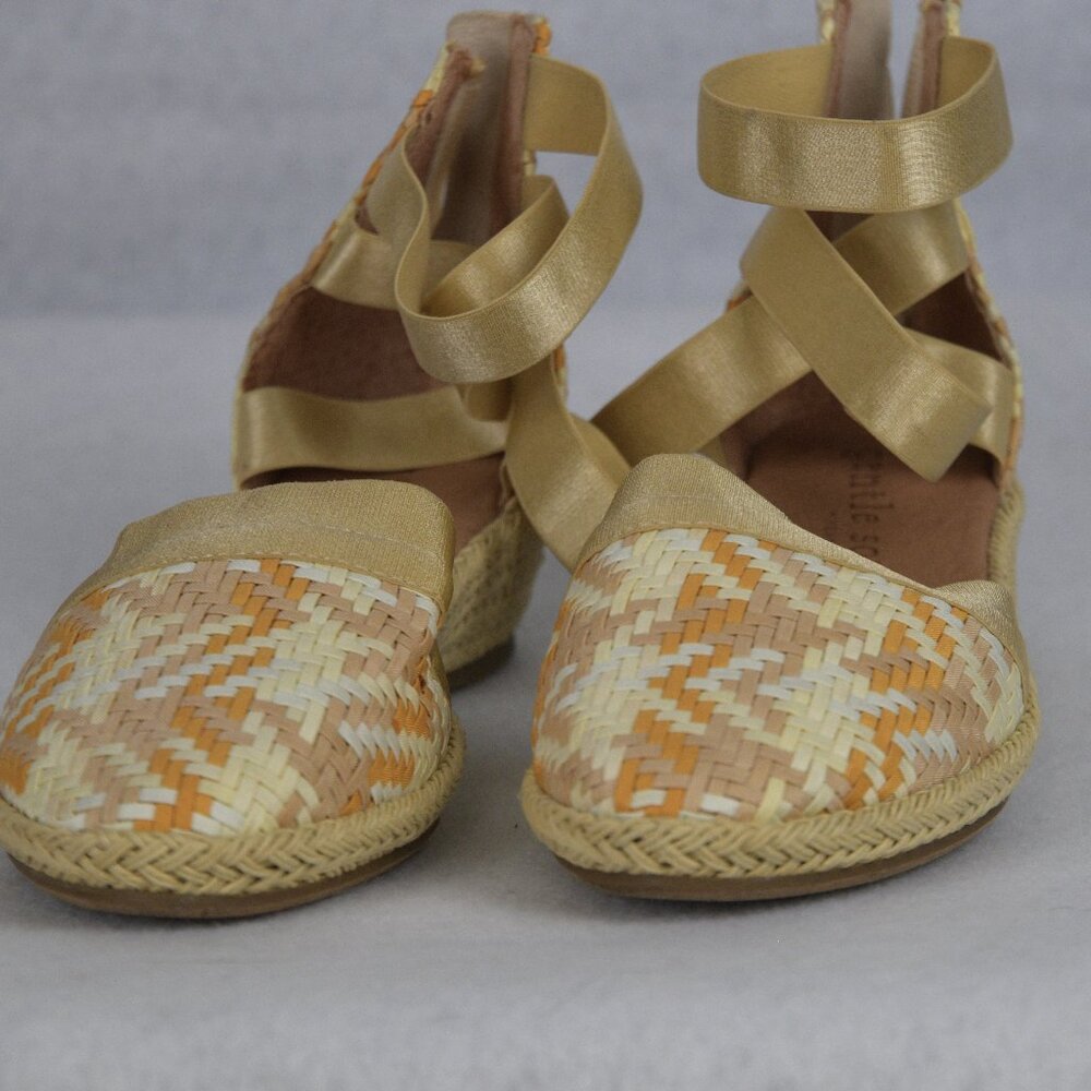 GENTLE SOULS KENNETH COLE Women's Beige Noa-beth Wedge Shoes 6